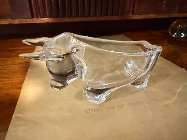 Taureau vide poche cendrier en cristal