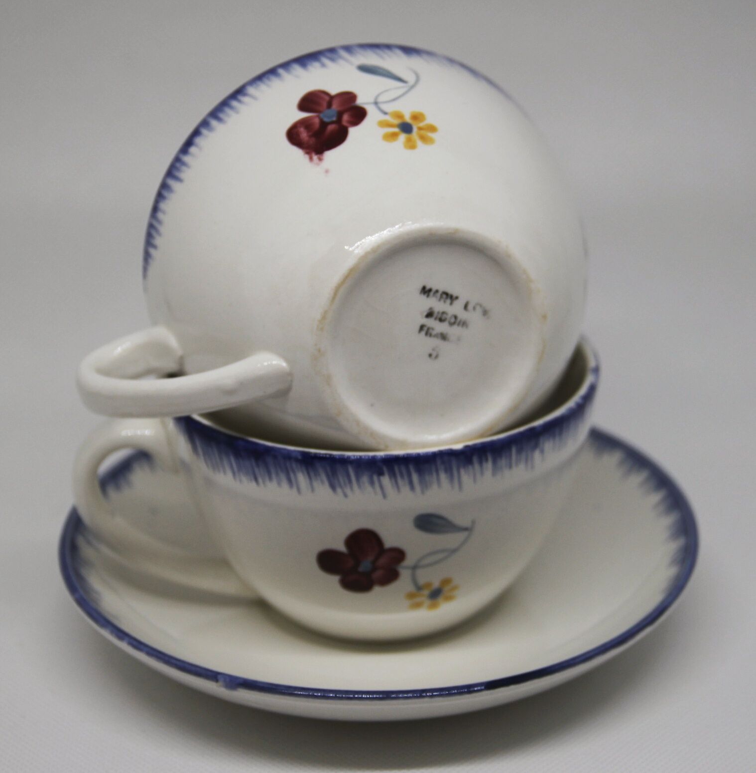 Duo of chocolate Mary Lou Digoin cups