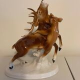 Hunting porcelain