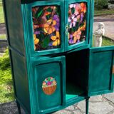 Storage cabinet