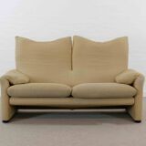 Set (2) Cassina Maralunga Sofas in beige Bouchlé-Fabrics by Vico Magistrett