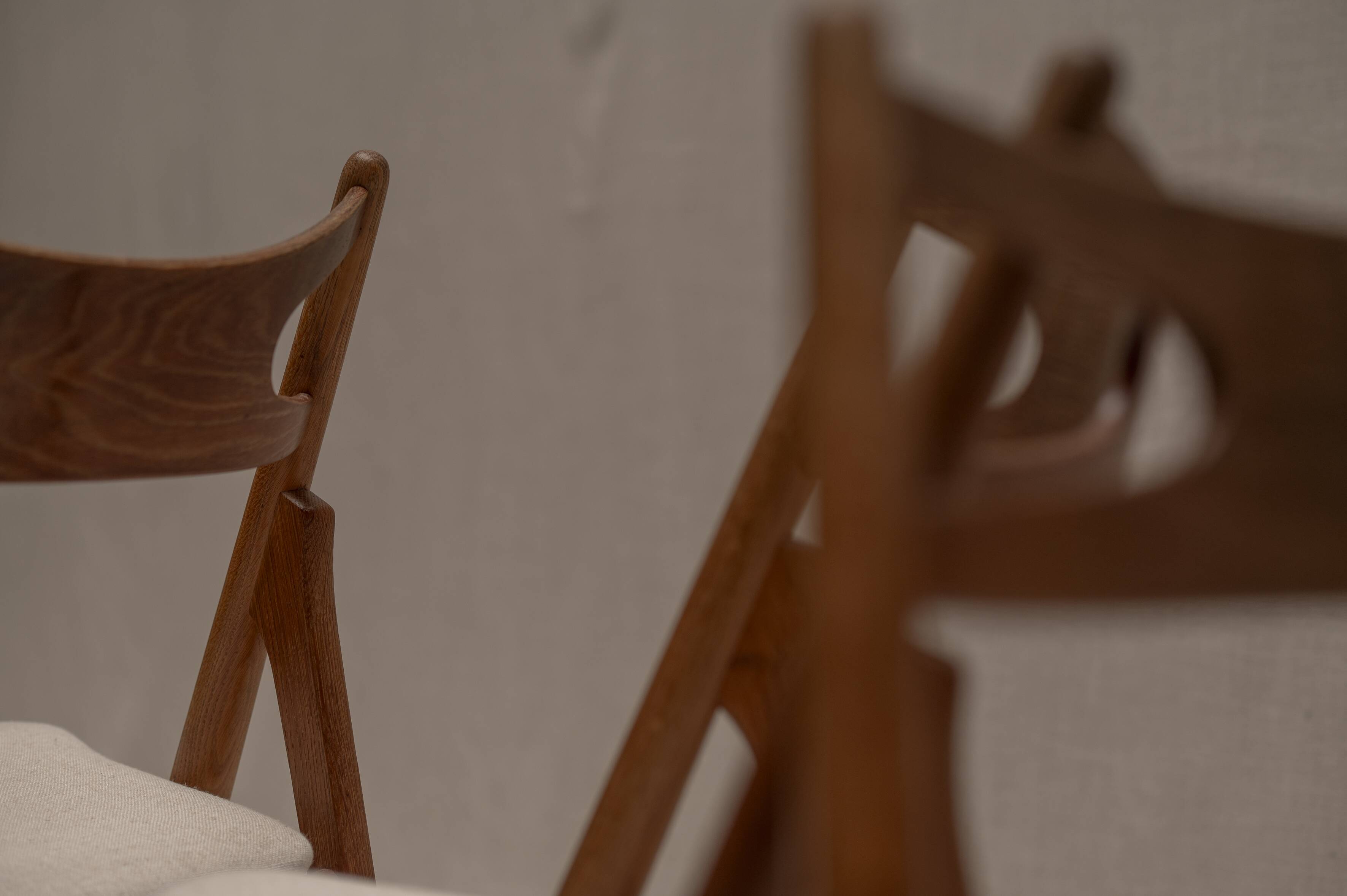 Hans J Wegner 'Sawbuck' CH29 Dining Chairs