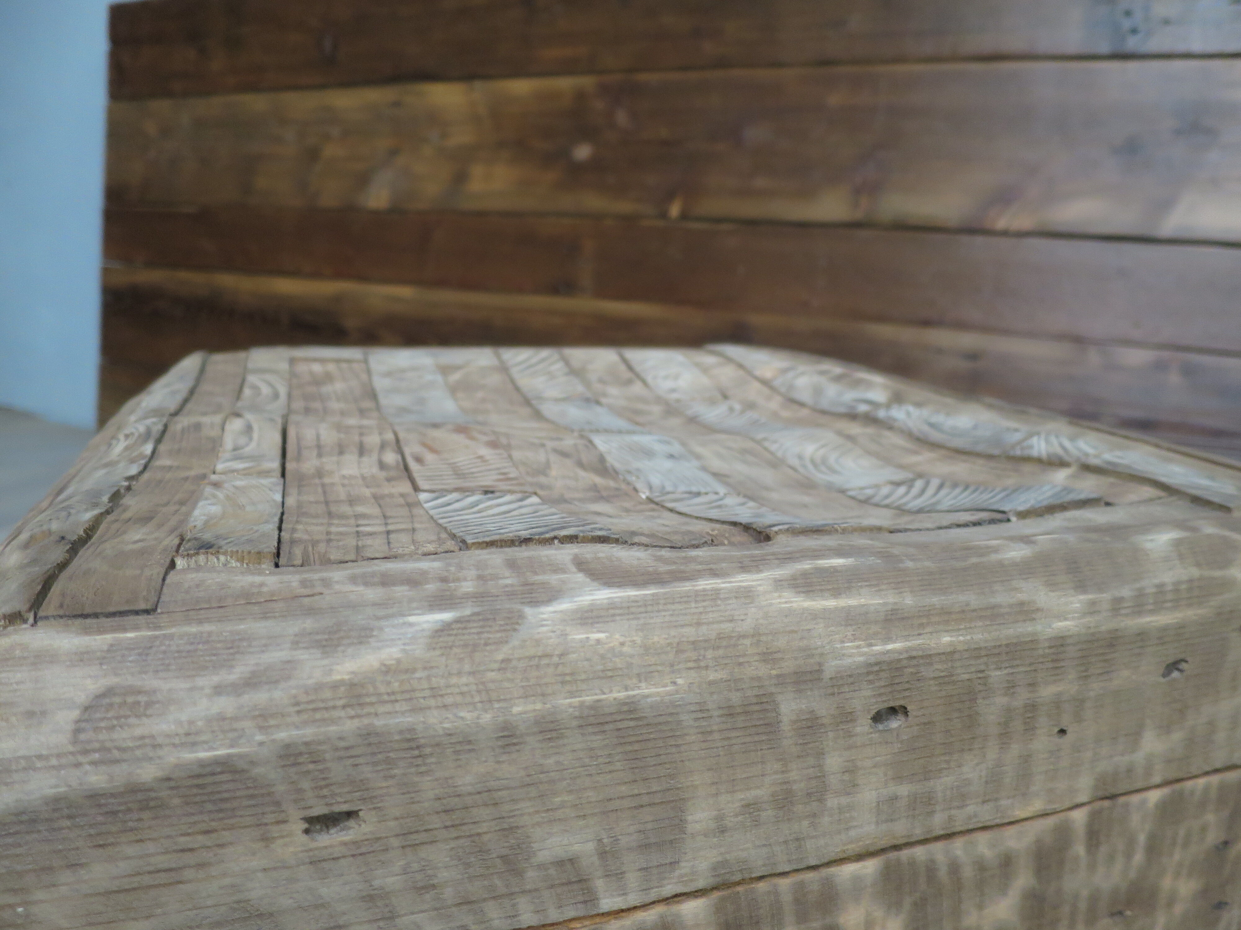 Wooden pouf