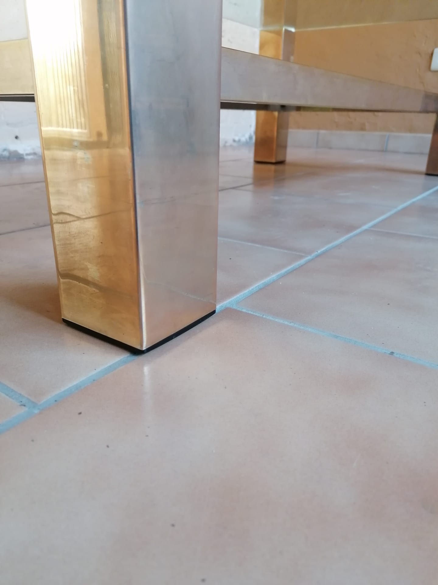 Gold-gold vintage coffee table fin 23carats by Belgo Chrome