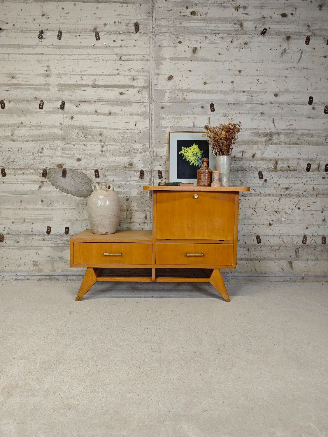 Buffet vintage pieds compas