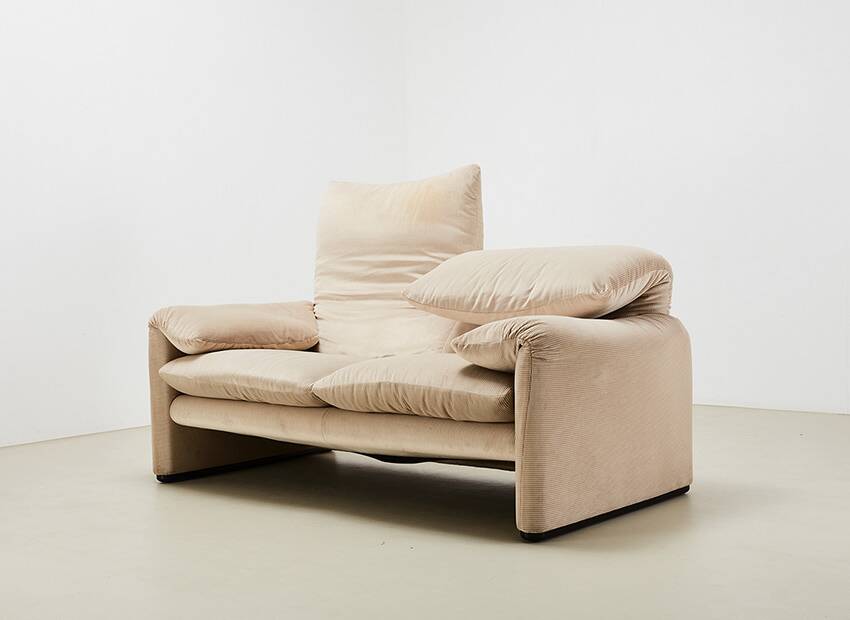 Vico Magistretti Maralunga Sofa for Cassina Italy 1973