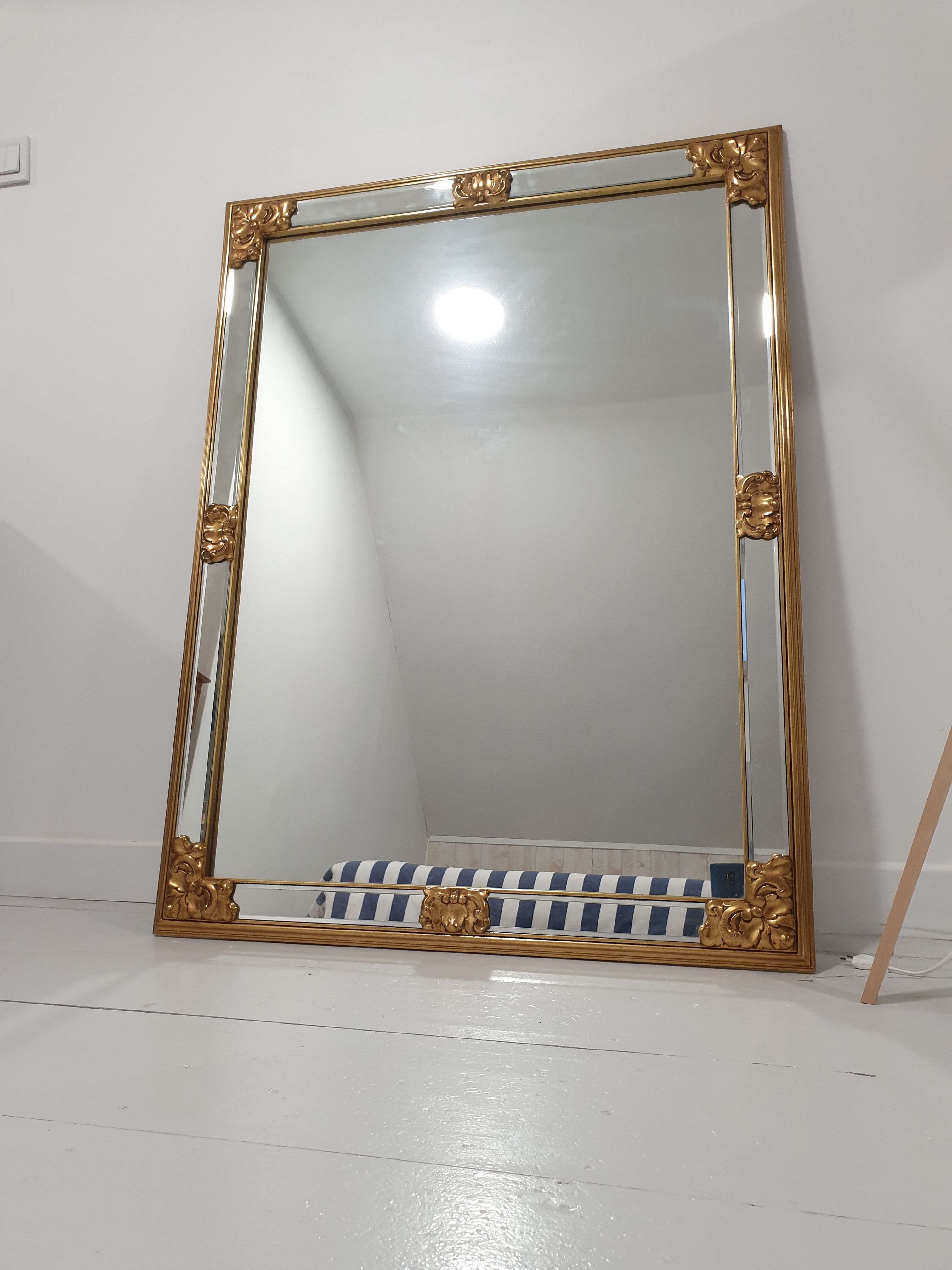 Mirror with pareclose 120×90 cm