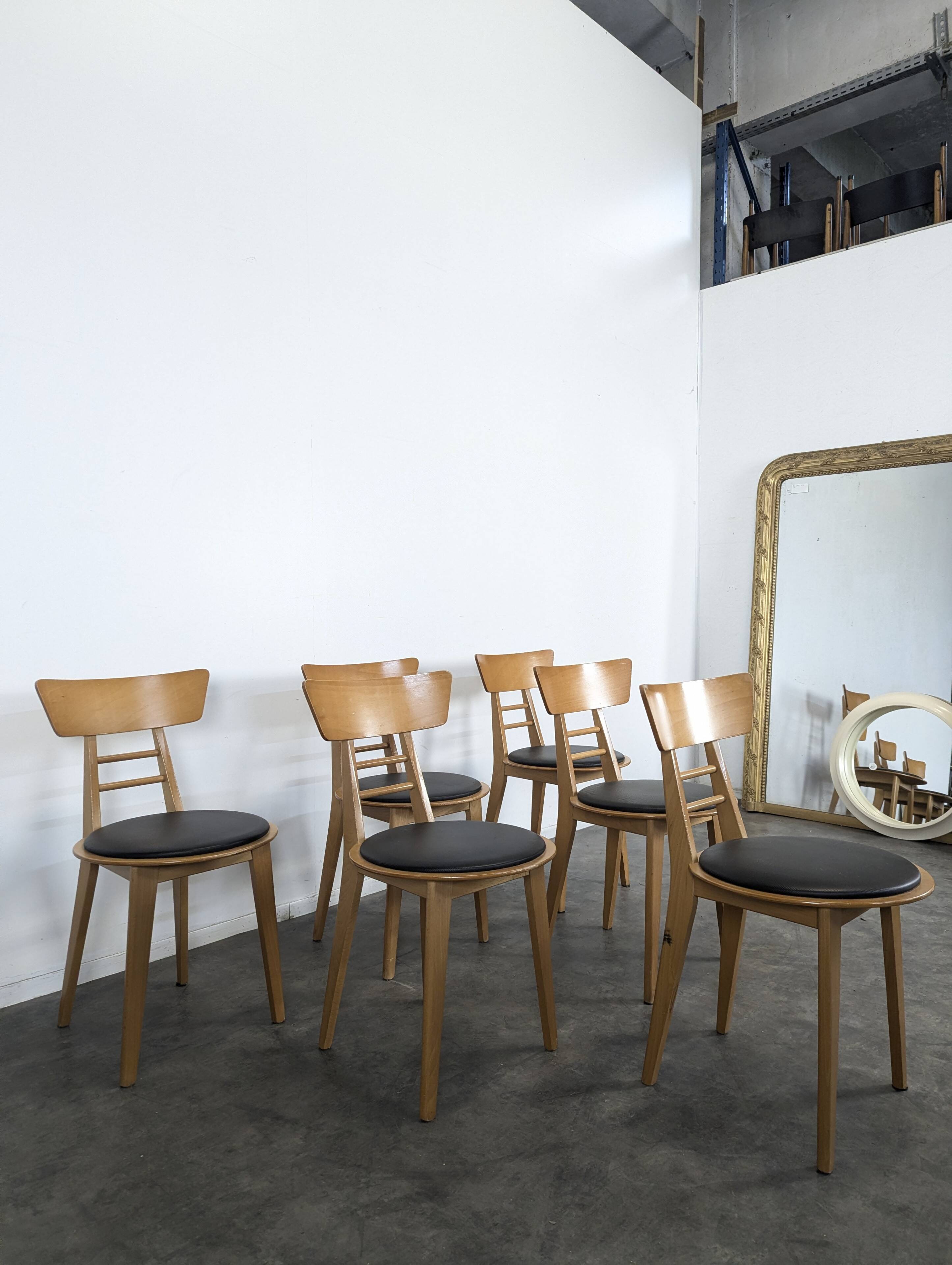 Set of 6 chairs published by Ton.