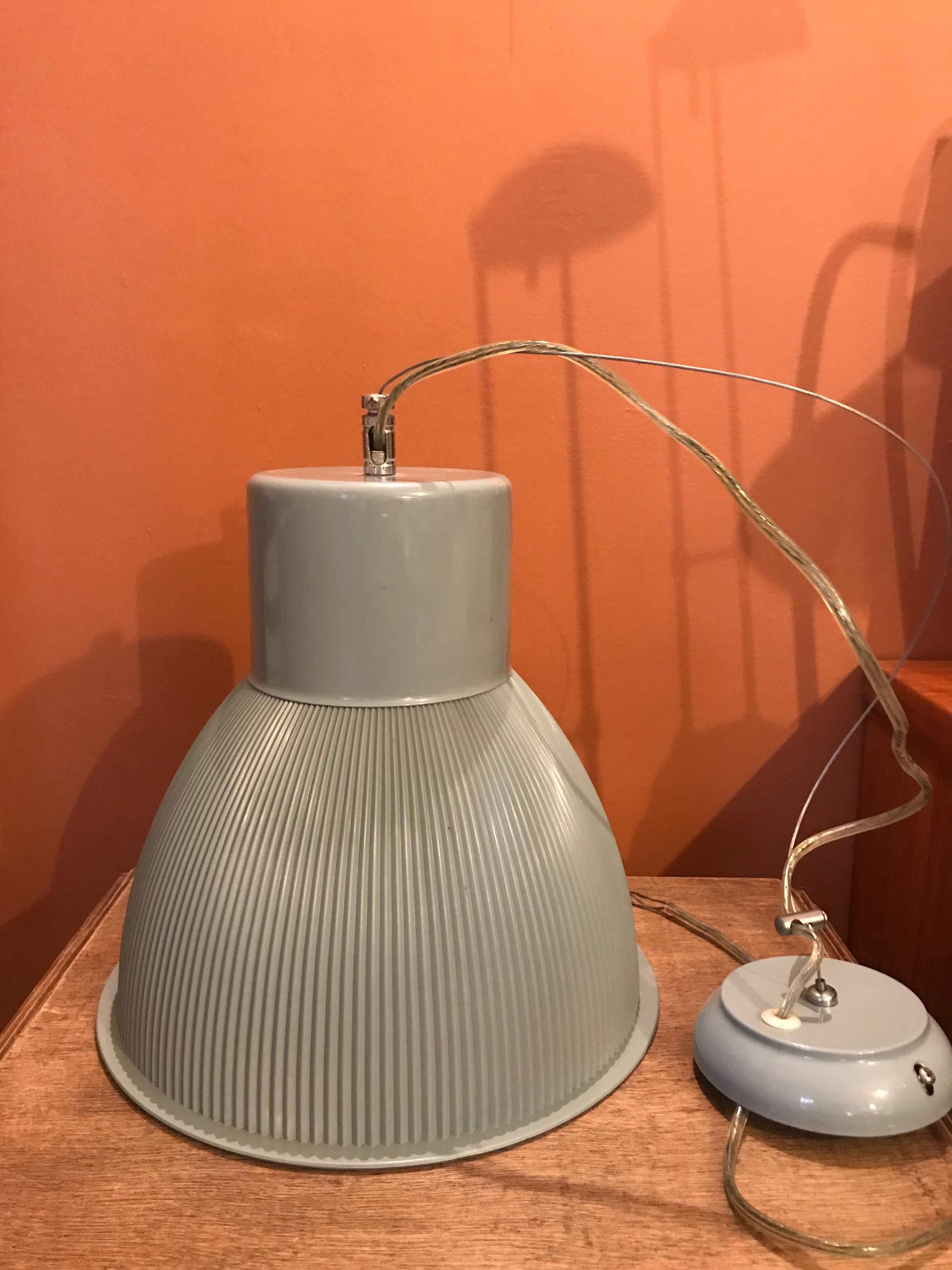 Industrial hanging lamp