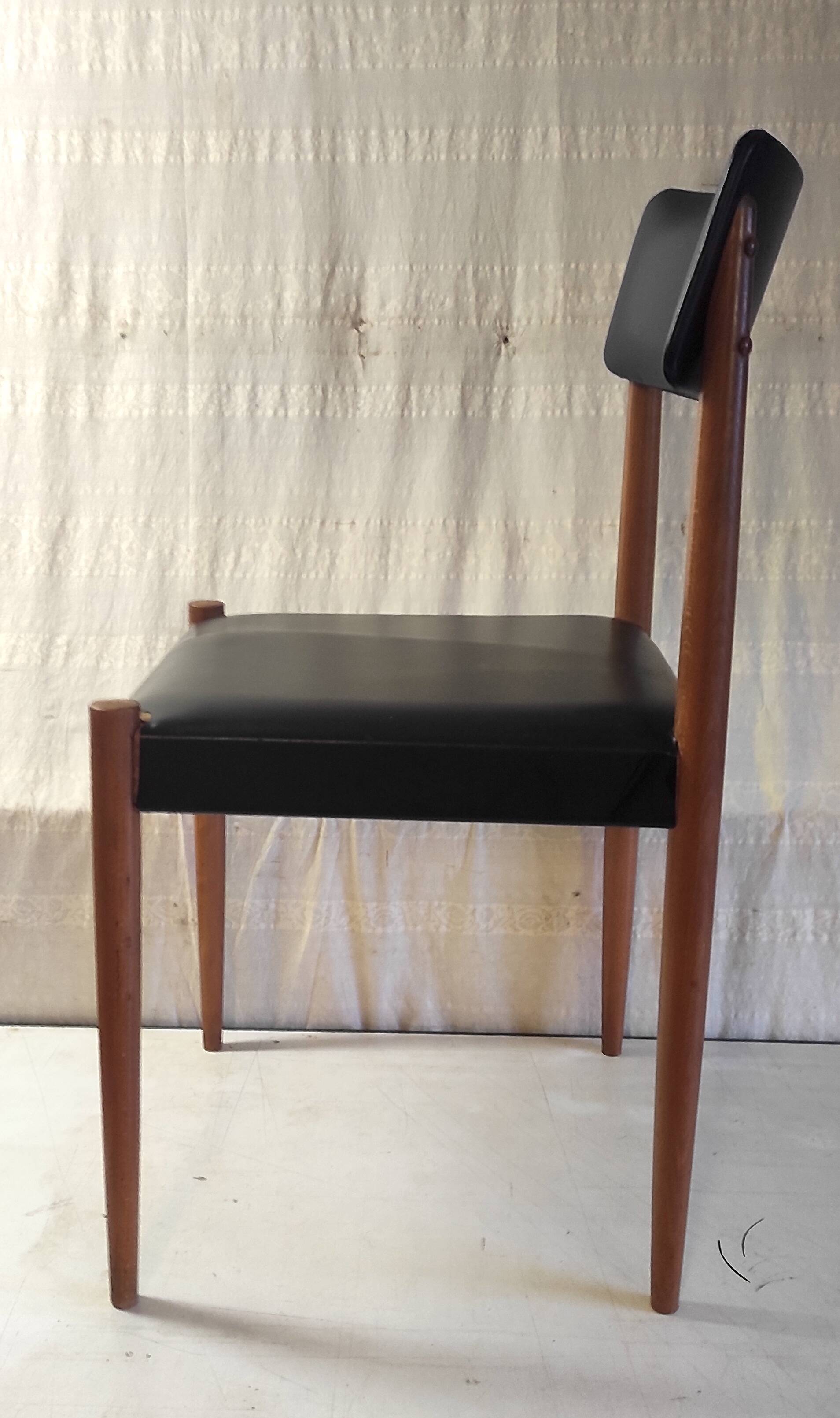 Chaise style scandinave en bois et similicuir - années 60/70