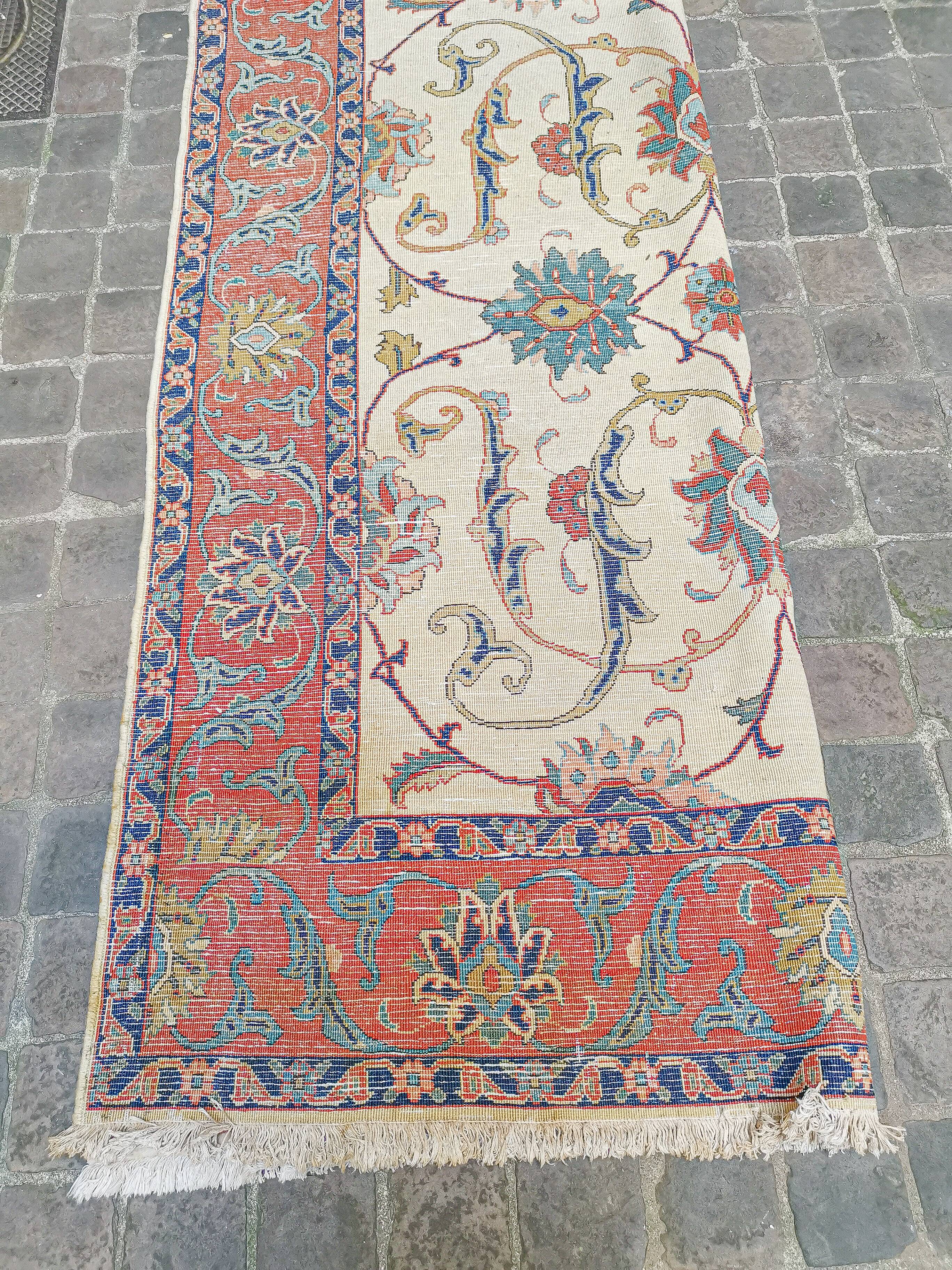 Heriz handmade Persian vintage oriental rug 240 x 195 cm