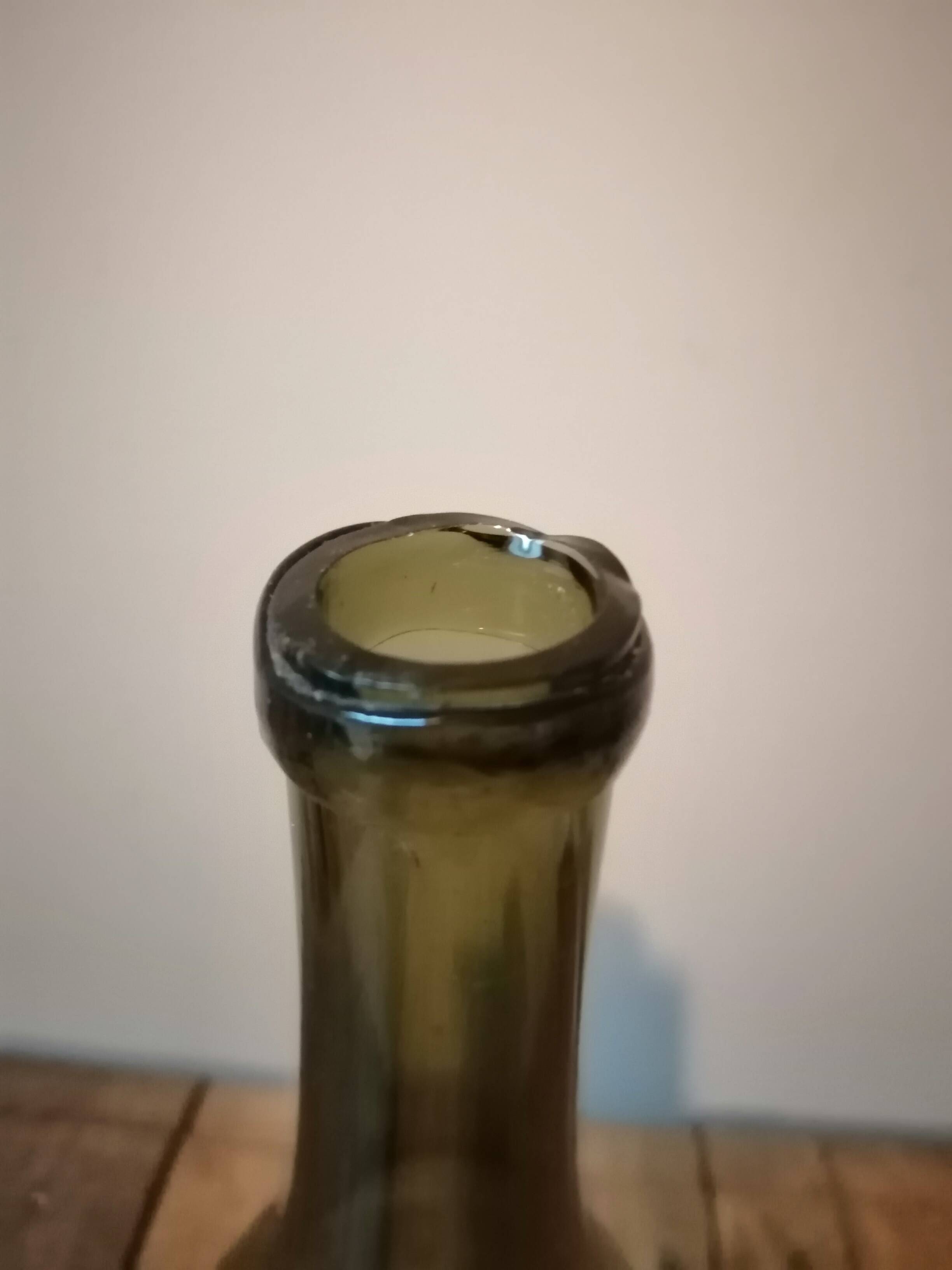 old bottle H 22.5 cm