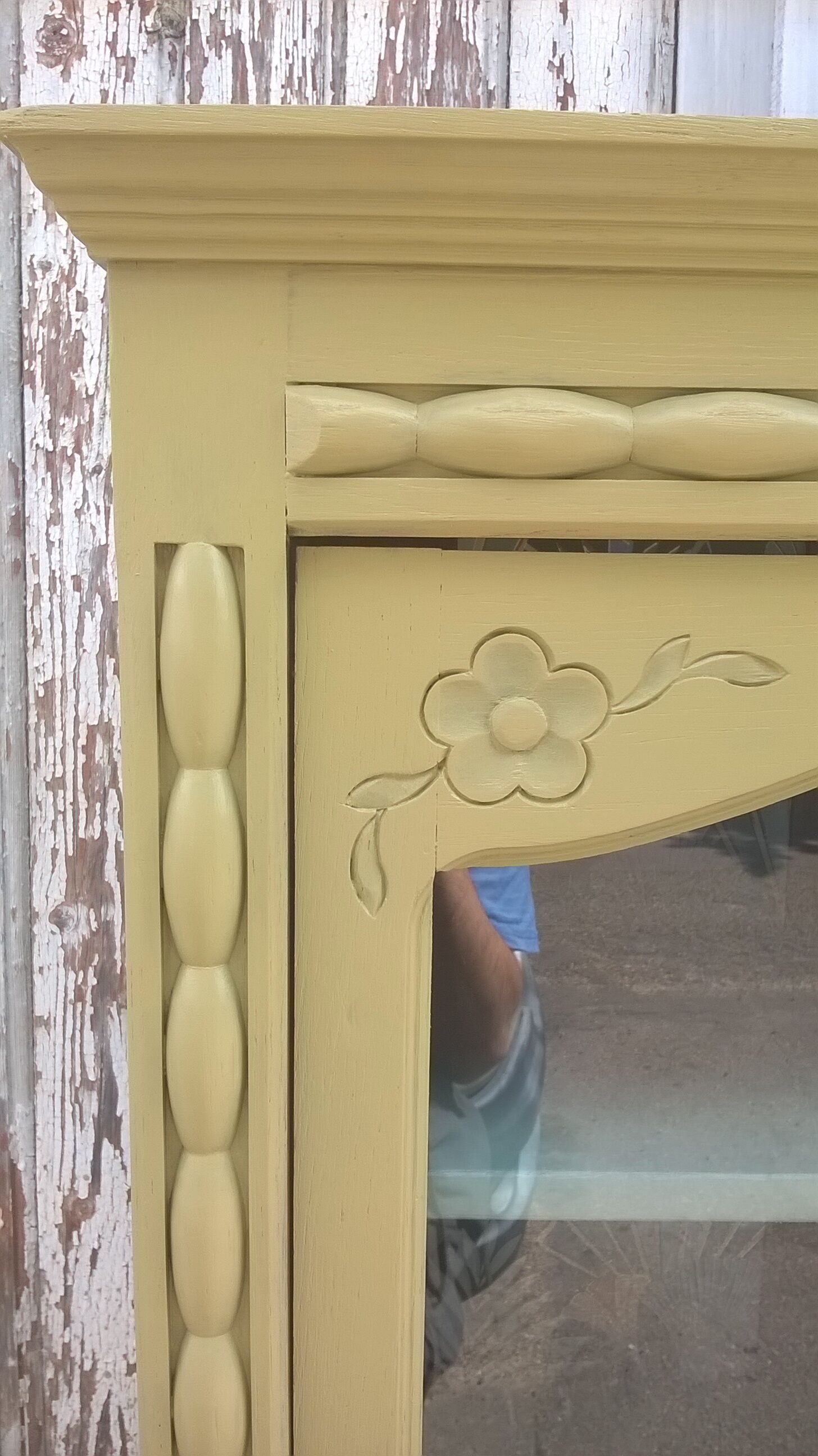 Parisian showcase cabinet 1930