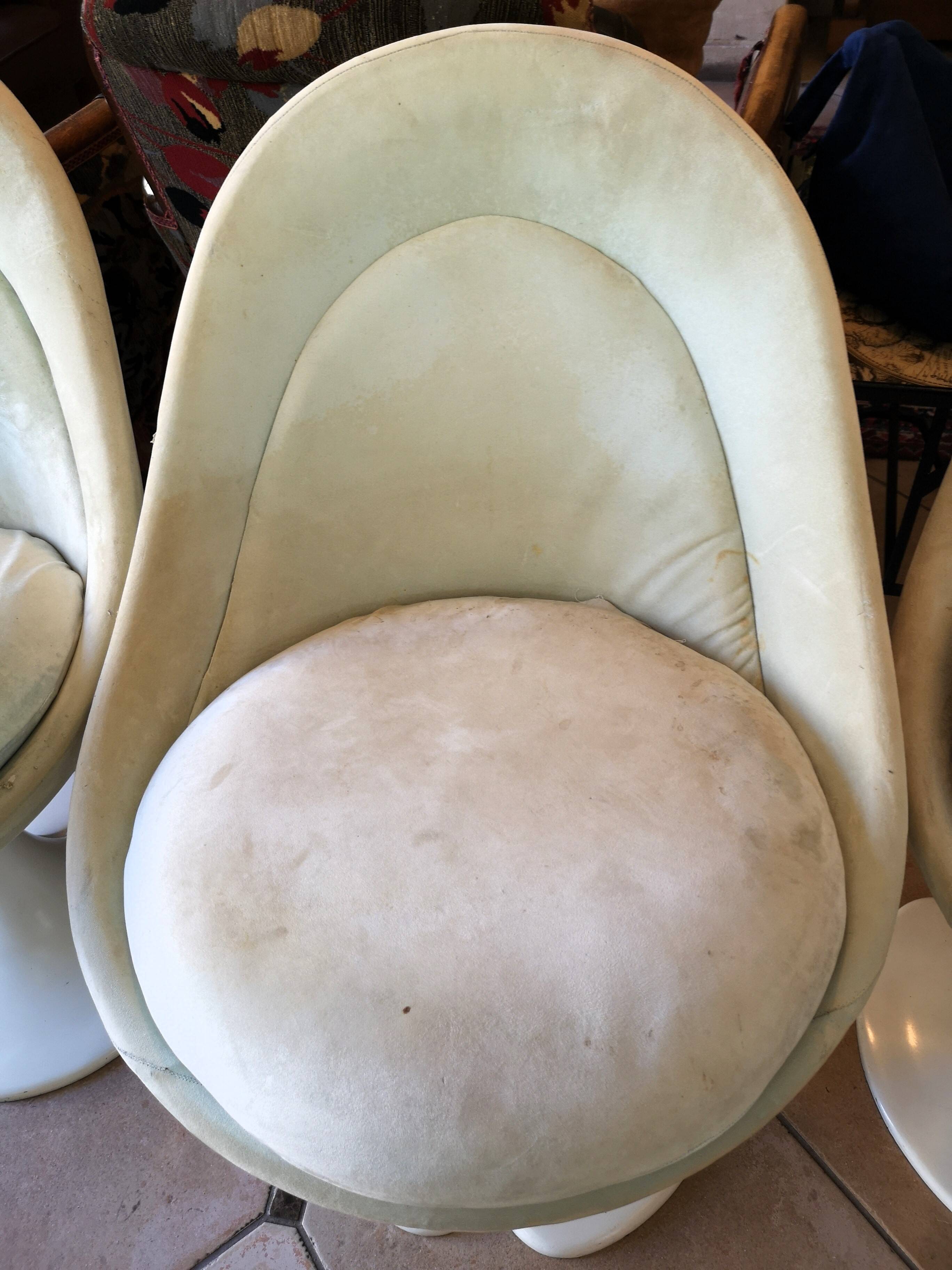 Tulip table and chair set