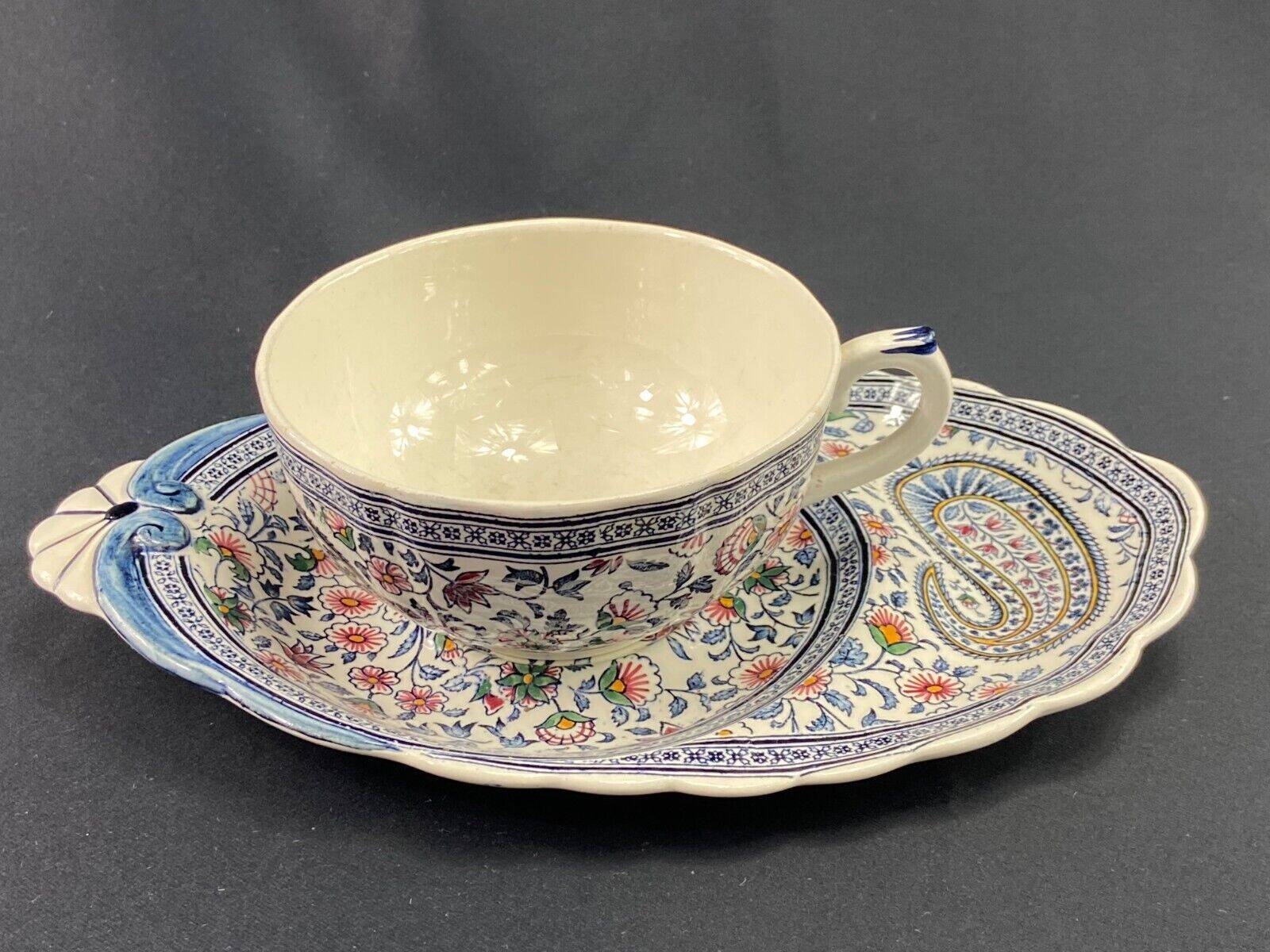 Lunch toast cup and its large earthenware saucer from Gien, Cashmere decor