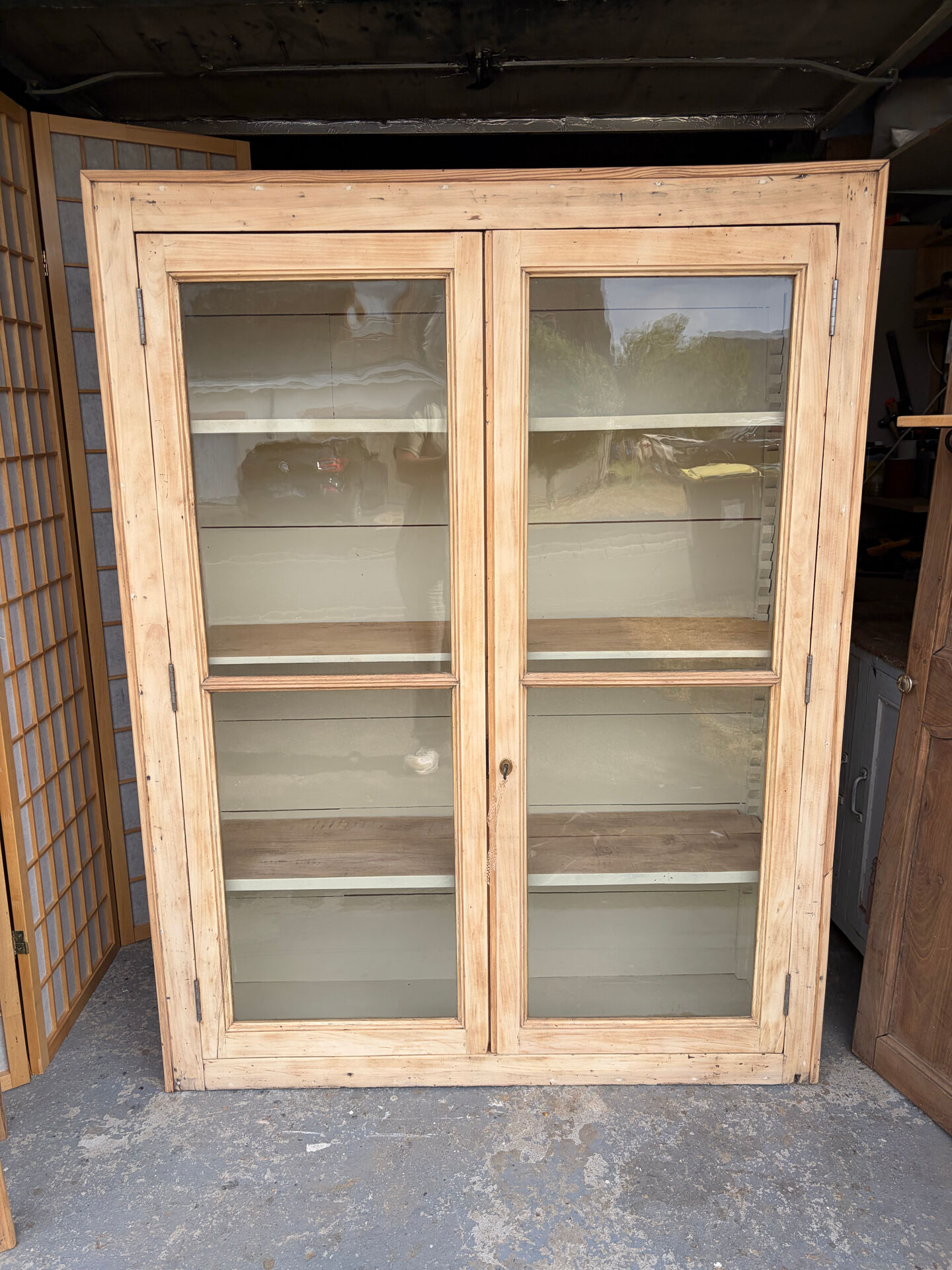 Wooden display cabinet
