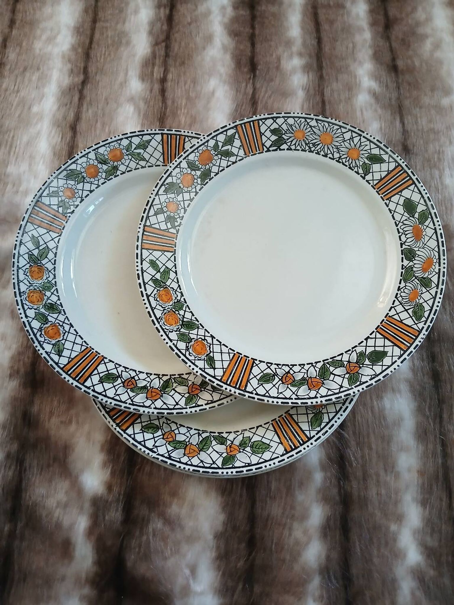 4 antique flat plates "Élisabeth"