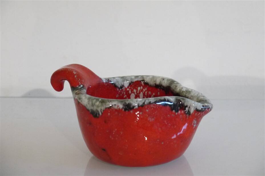 Ceramic pocket emptier by Arlette Roux 1960