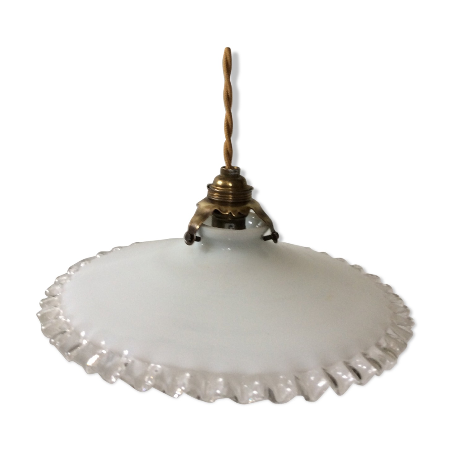 Opaline suspension