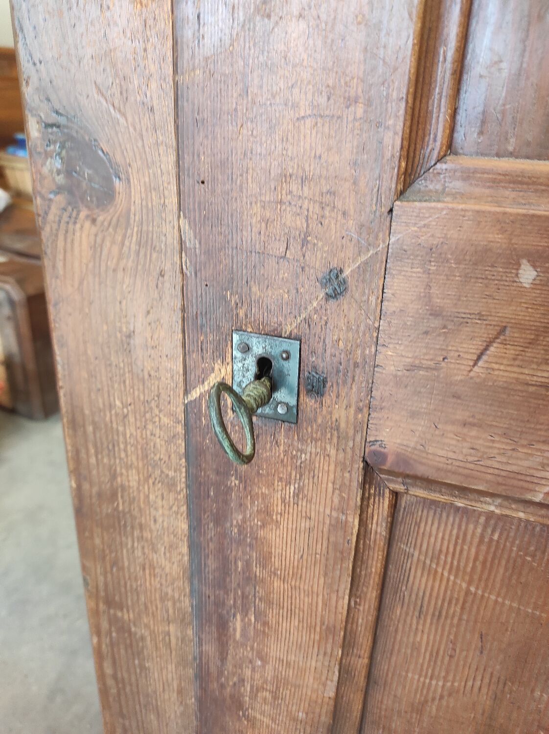 Old Parisian bitter farmhouse 1 rustic fir door with key