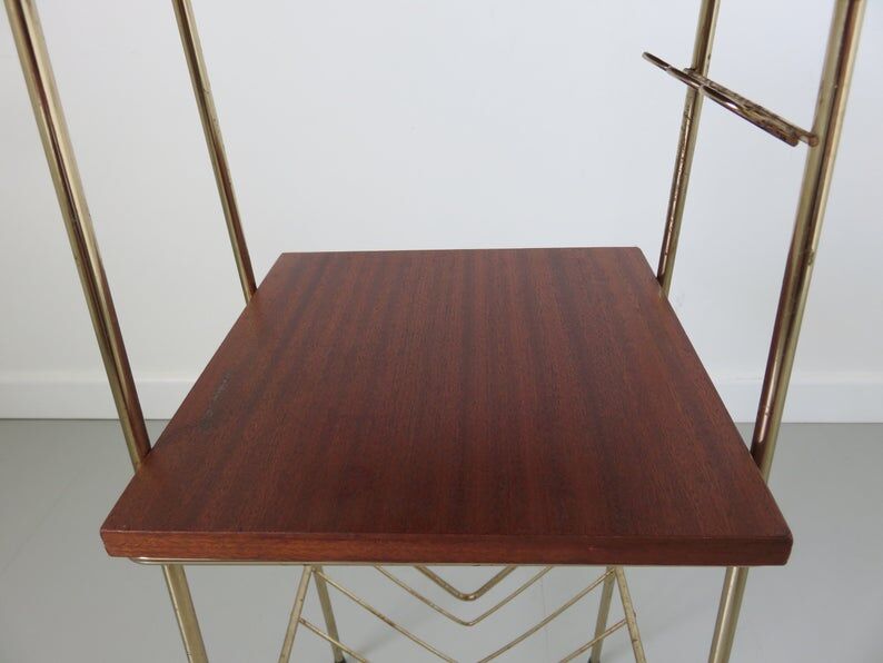 Sellette in gold metal and wood, 50/60s