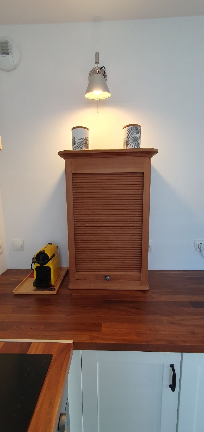 Wooden curtain cabinet