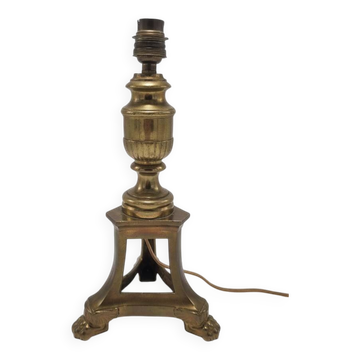 Pied de lampe en laiton à pattes de lion