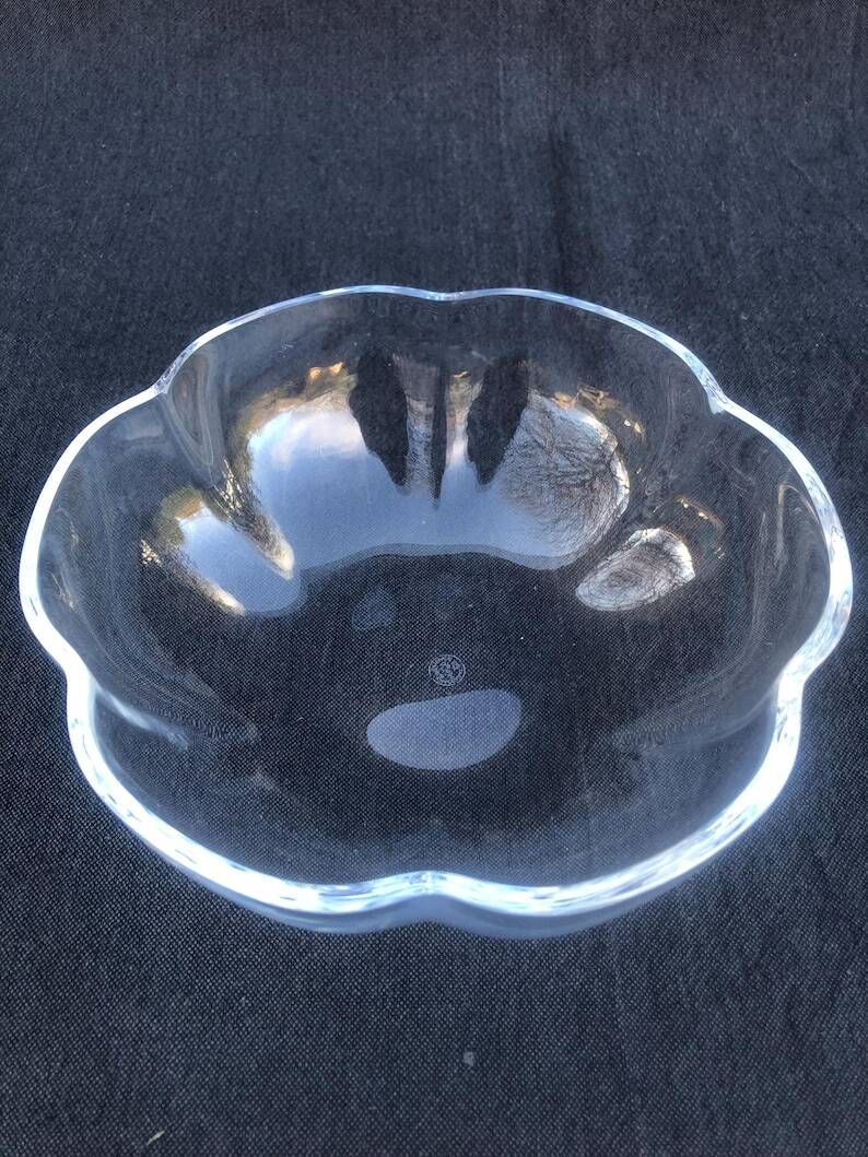 Baccarat crystal table centerpiece/fruit/salad bowl, France, mid-to-late 20
