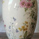 Porcelain vase flowers Wiesengrund und Bergeshöh'n