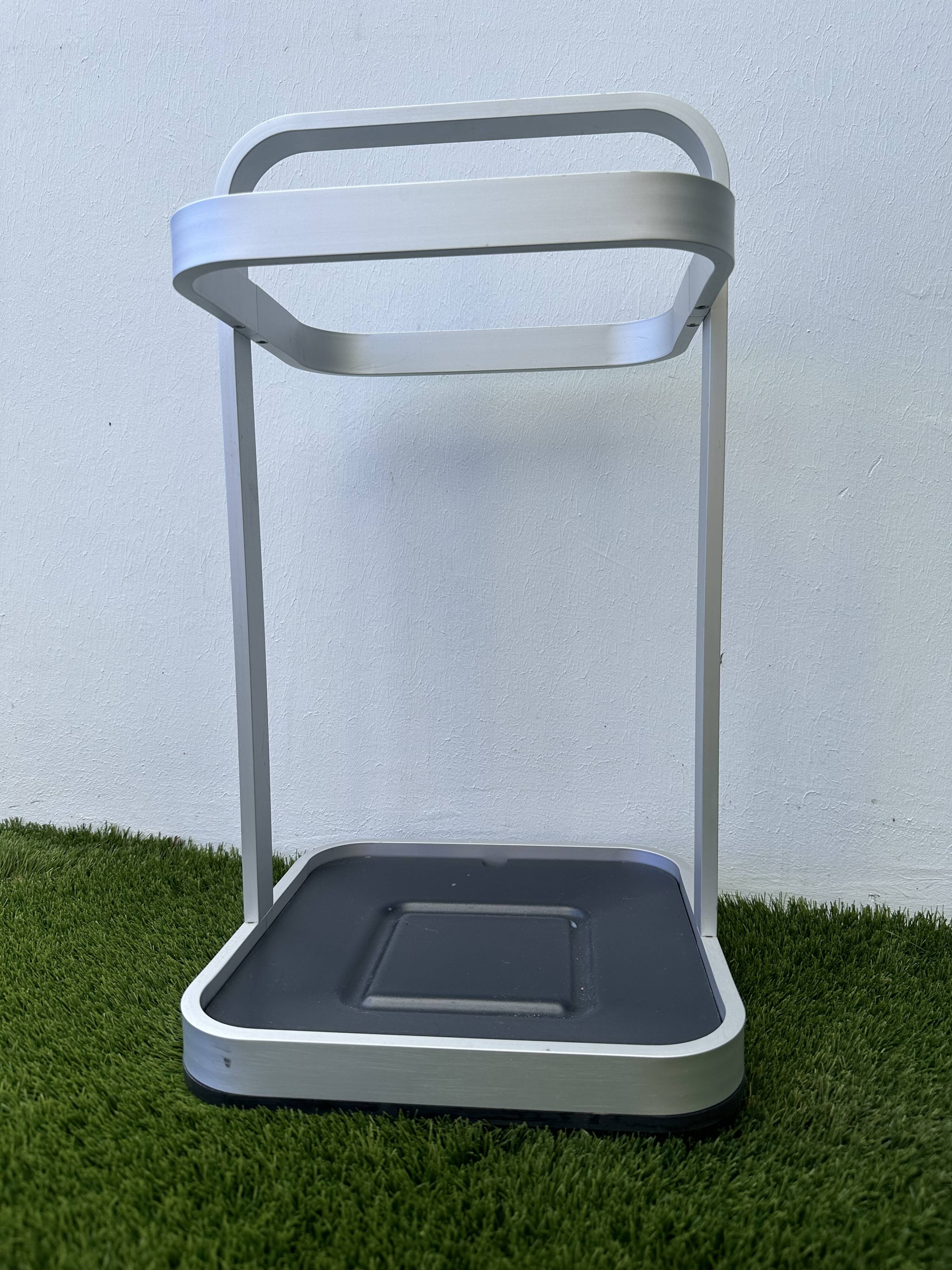 Helit design aluminum umbrella stand, Foster Partners