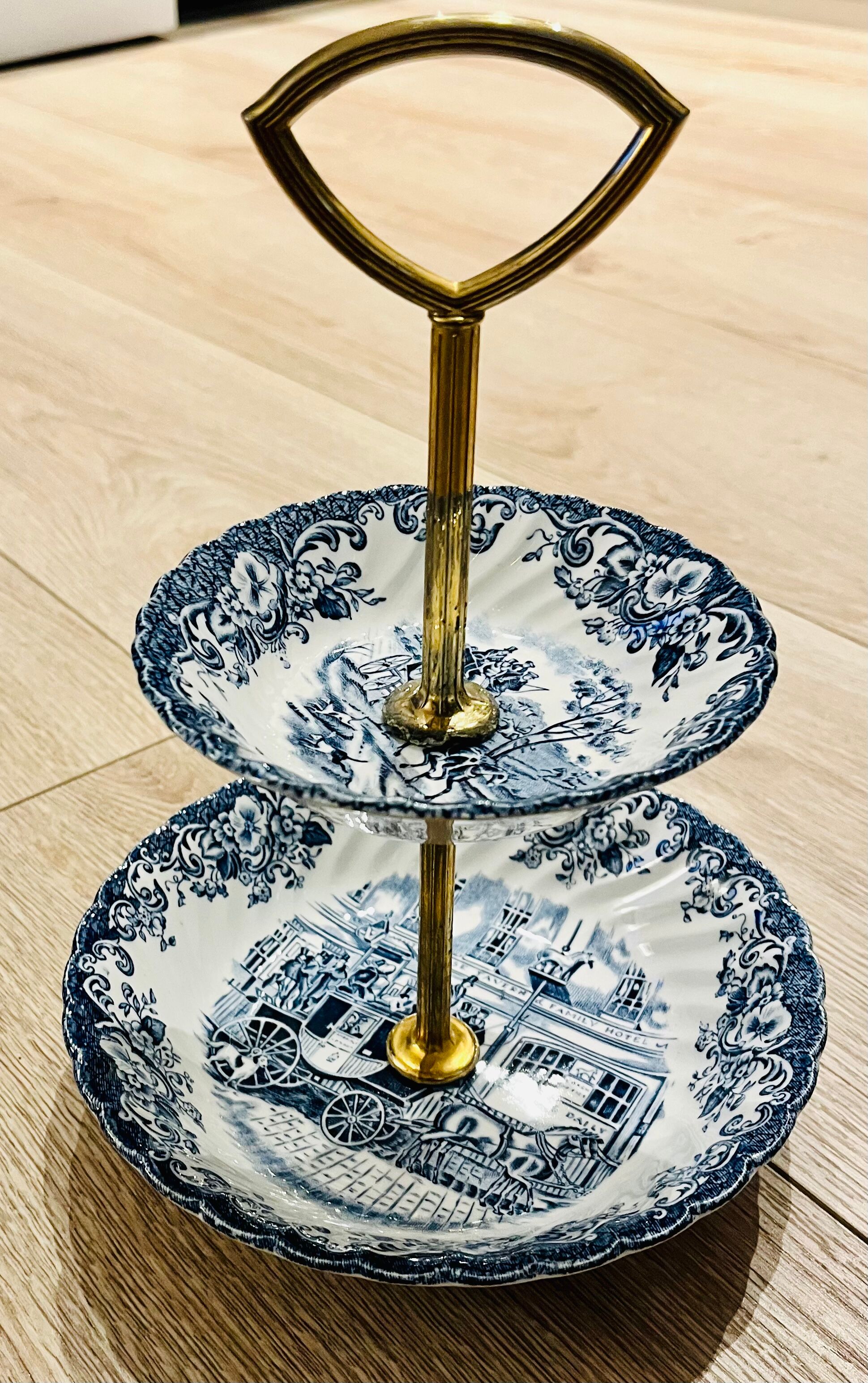 Dumb servant 2 floors