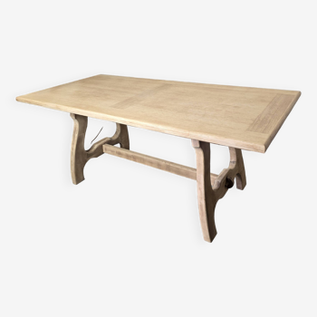 Guillerme and hambron oak table