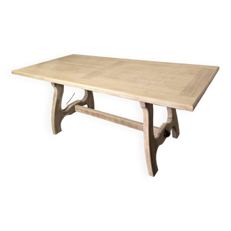 Guillerme and hambron oak table
