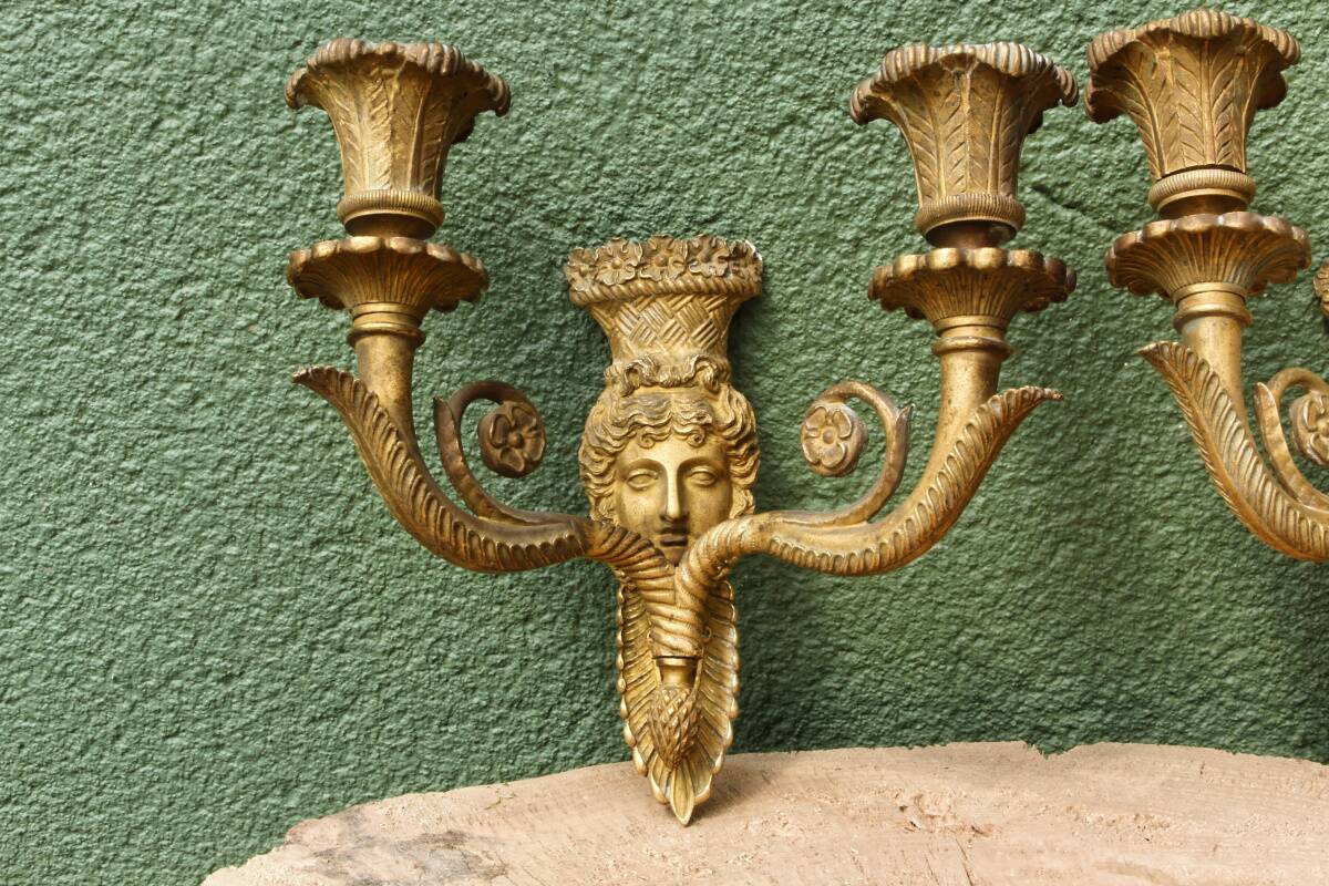 Paire d'appliques en bronze d'époque Empire