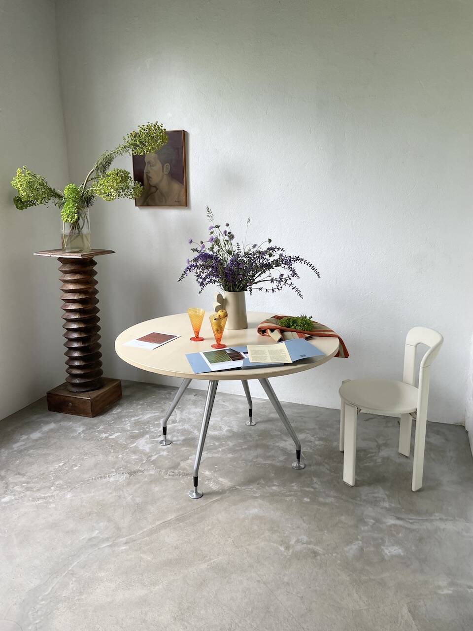 Tecno Nomos Round Table Brushed Metal