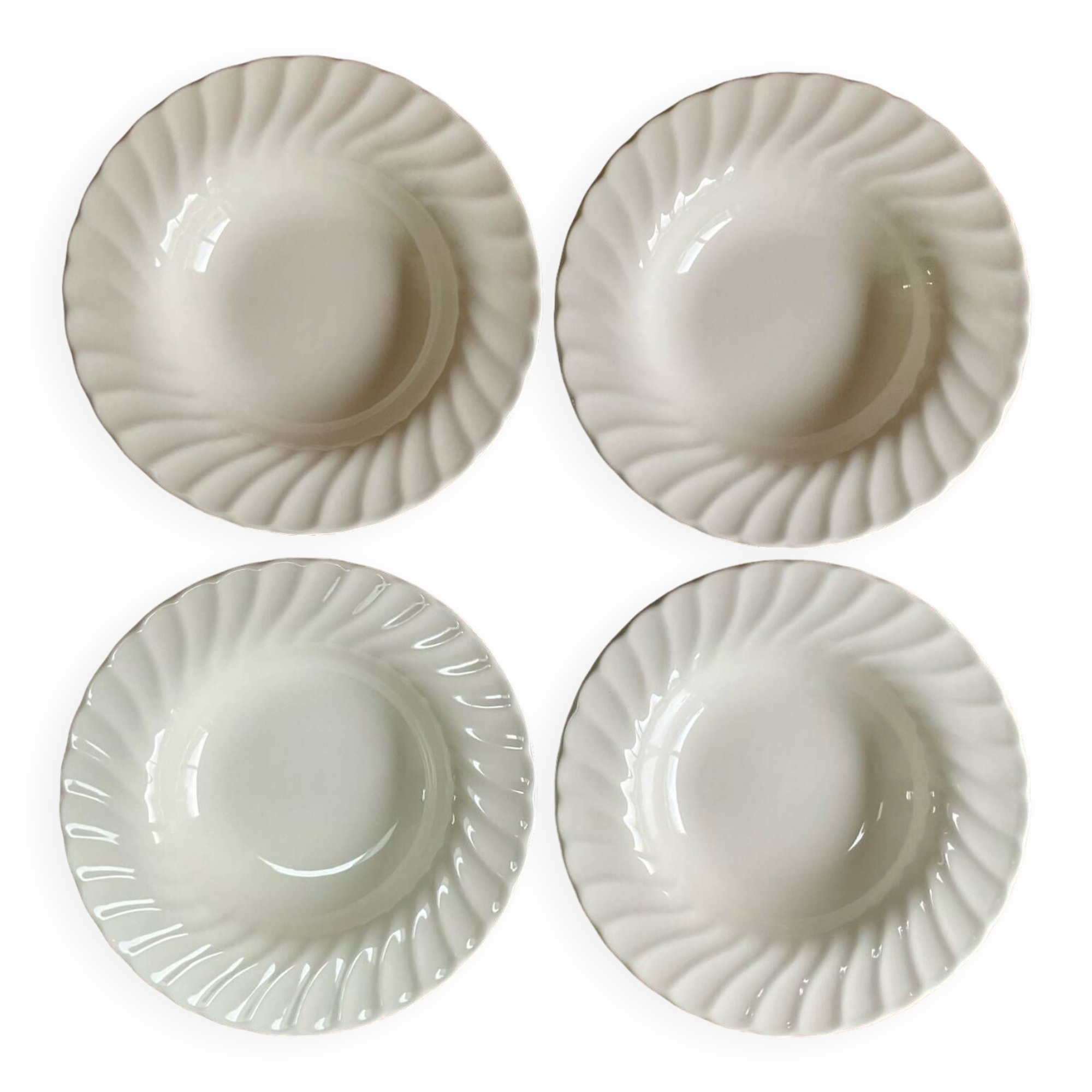 4 Churchill England soup plates