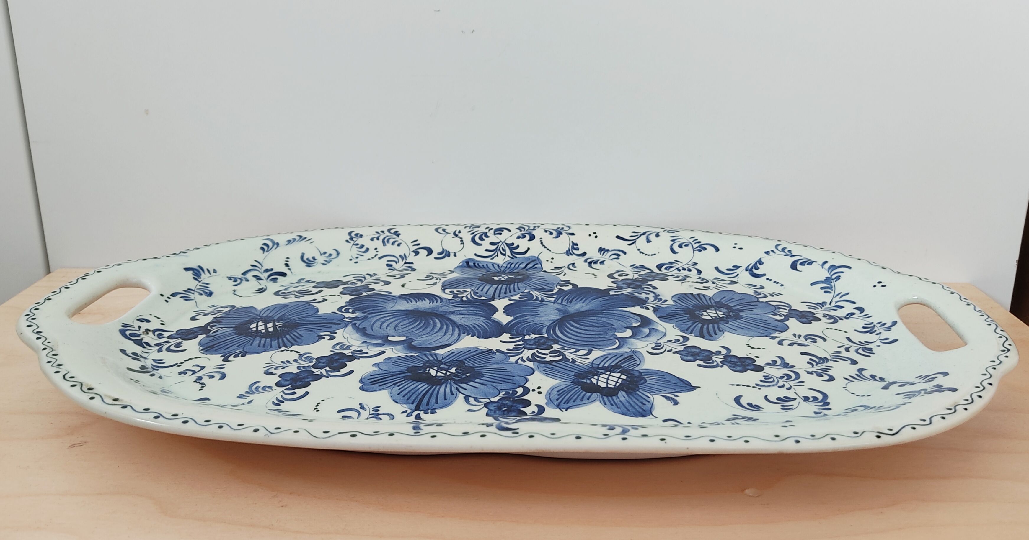 Delft earthenware platter