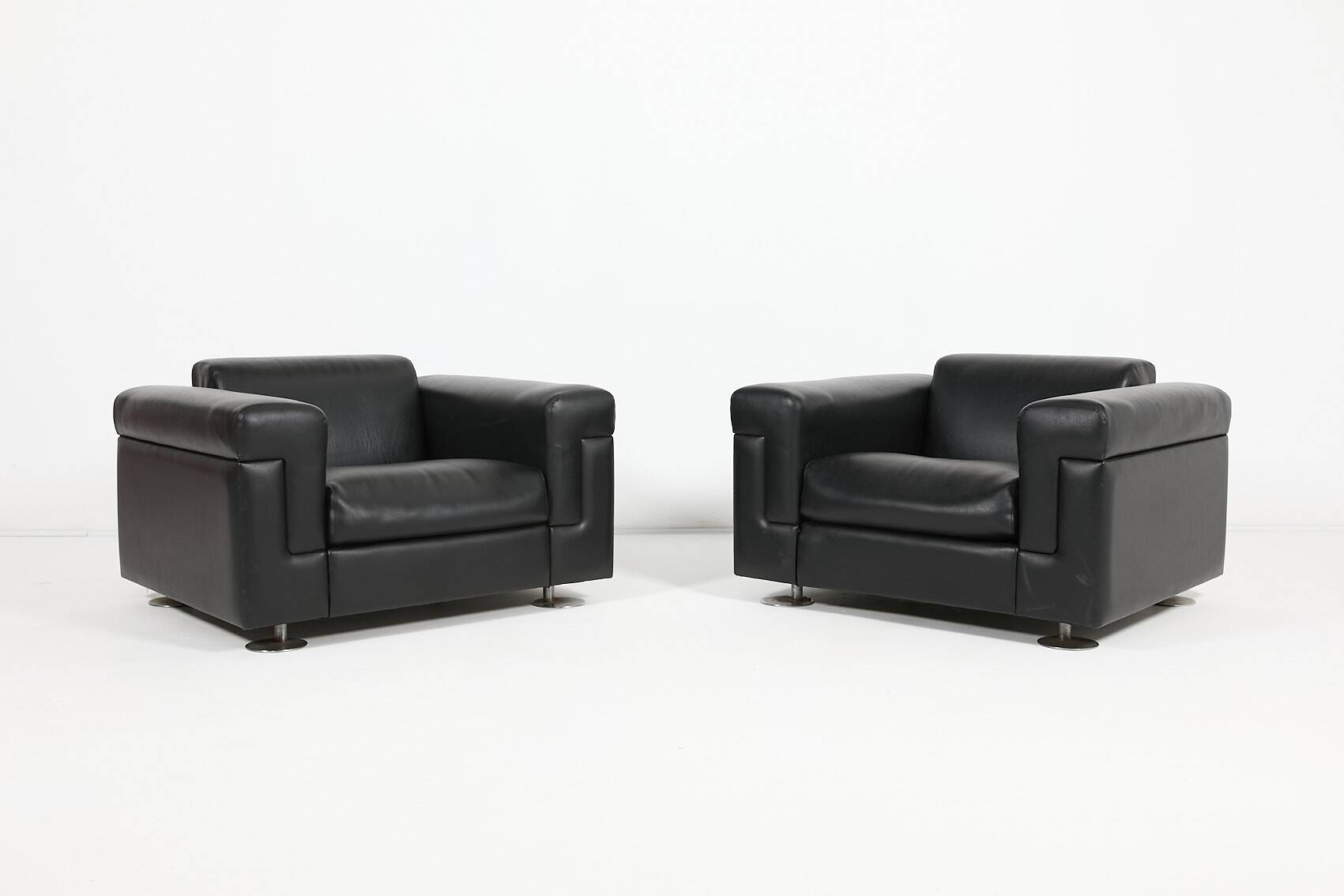 1960’s Italians design armchairs from Valeria Borsani & Alfredo Bonetti for