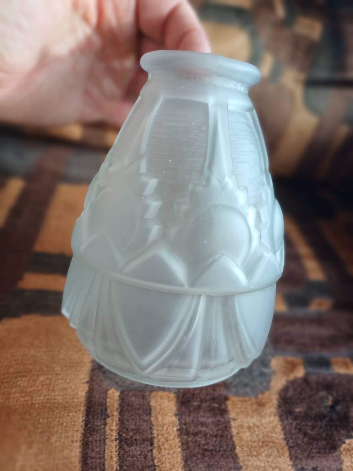 Art deco bronze chandelier with 5 tulips.