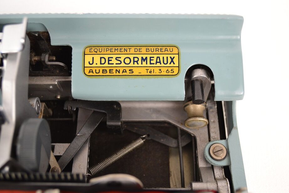 Machine à écrire Olivetti Lettera 22 - vintage 1950