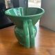 Pichet, pot à eau en faïence émaillée verte – HB Quimper, période art déco