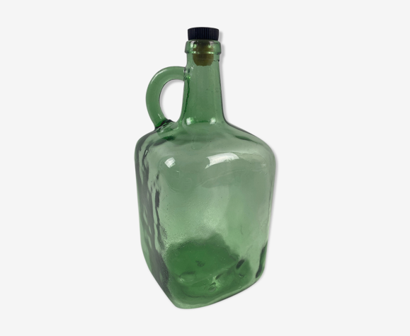 Bouteille en verre fumé rectangulaire