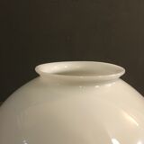 Globe en verre blanc