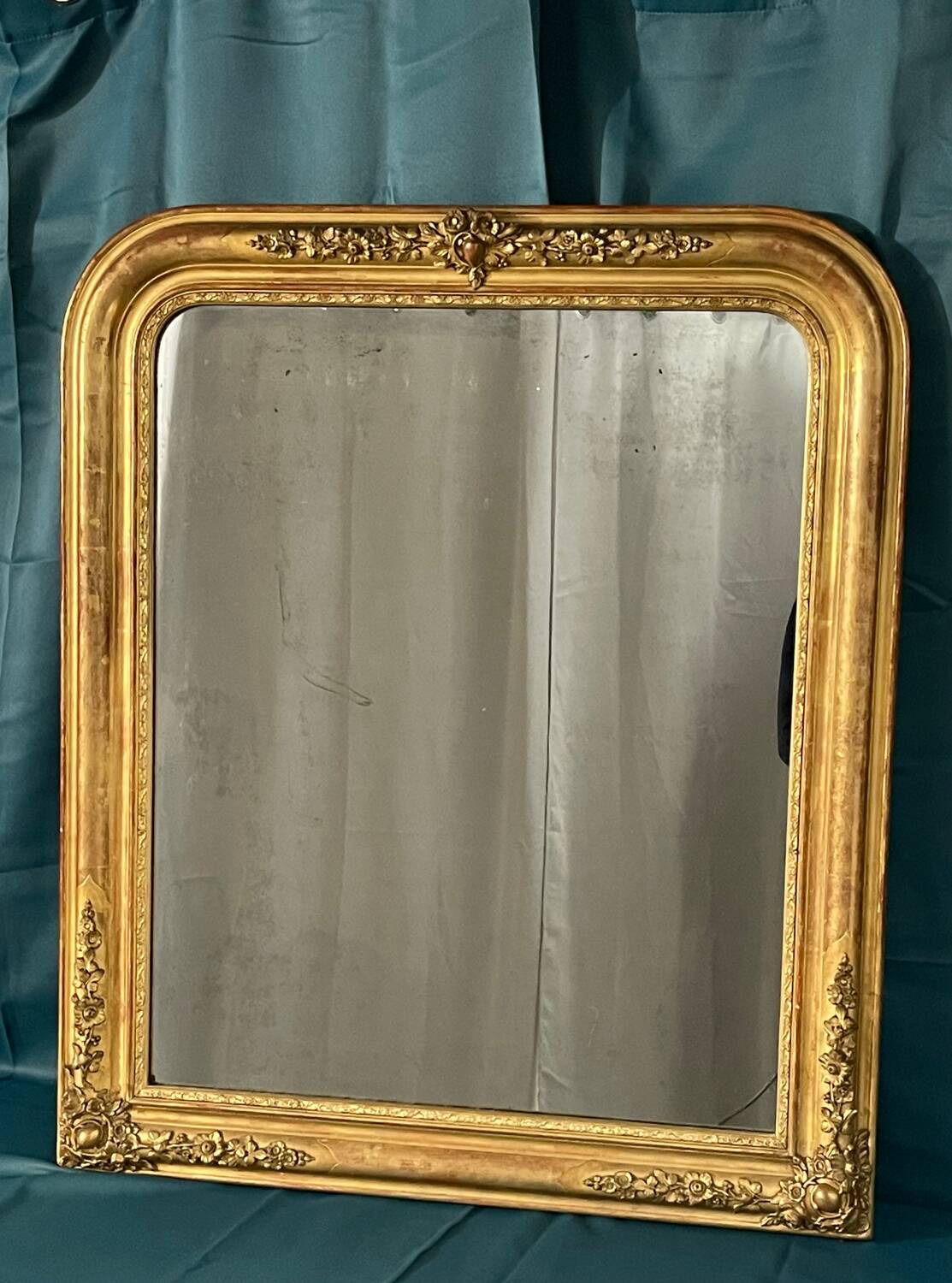 Old mirror from the Louis Philippe period around 1840, original leaf gilding, good condition