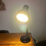 Adjustable desk lamp