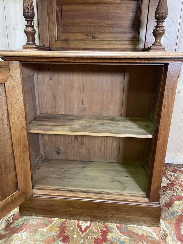 Buffet / Vitrine en noyer Napoléon III