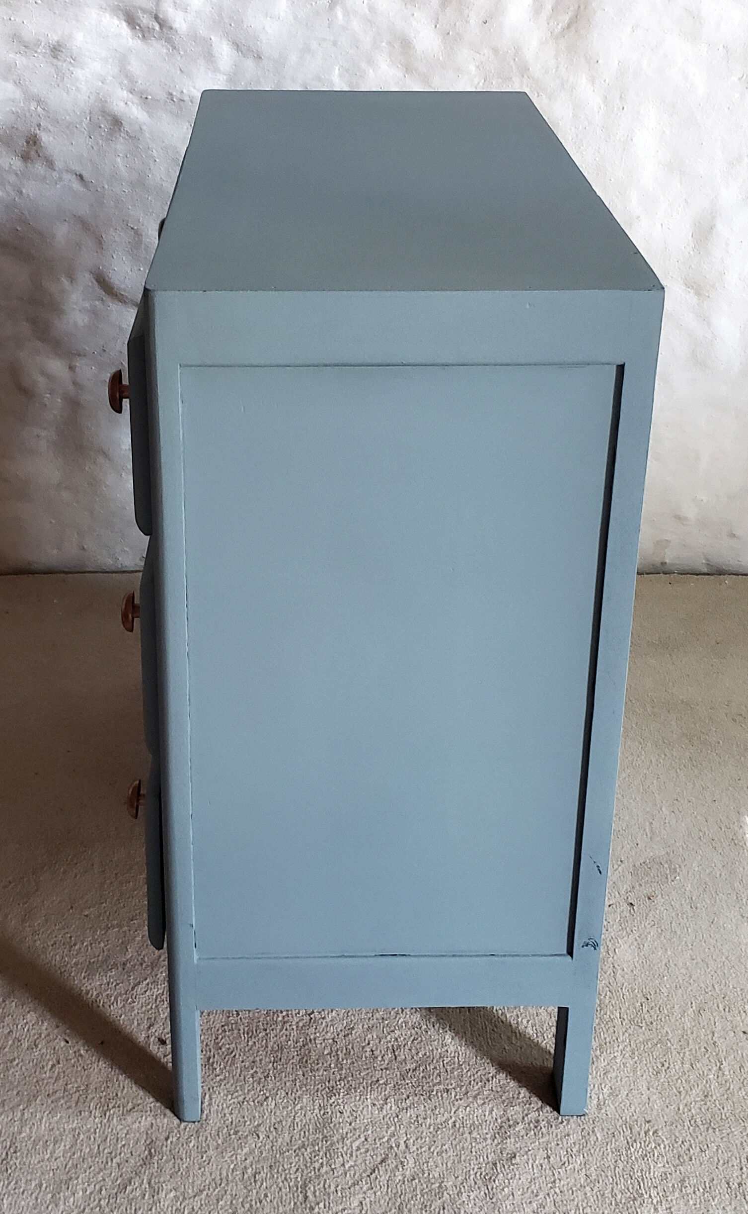 Commode bleue