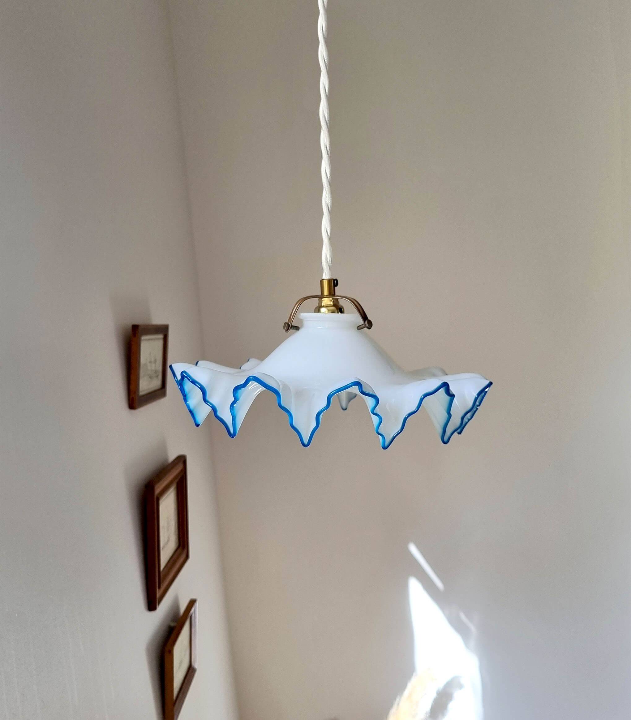 Narcissus pendant light