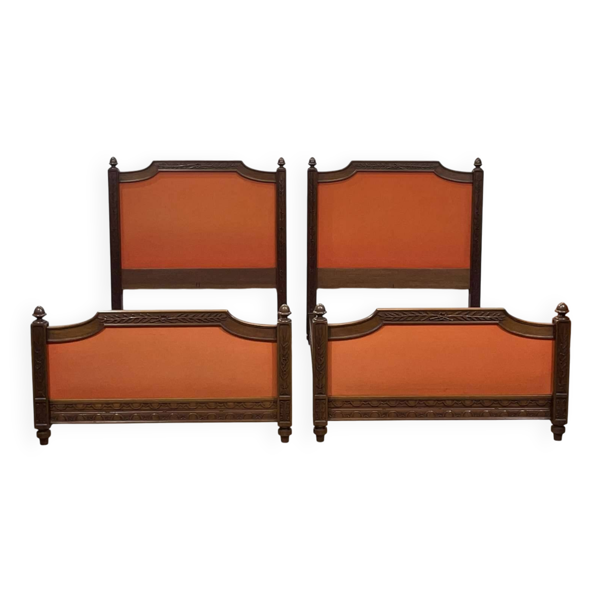 Pair of walnut beds from the early 20th century