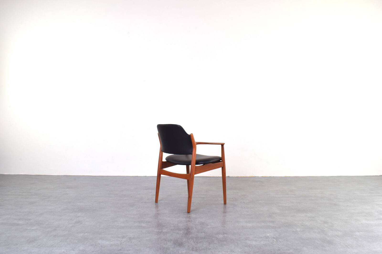 Mid-Century Danish Teak Chairs Model 62a by Arne Vodder for Sibast, 1960s.